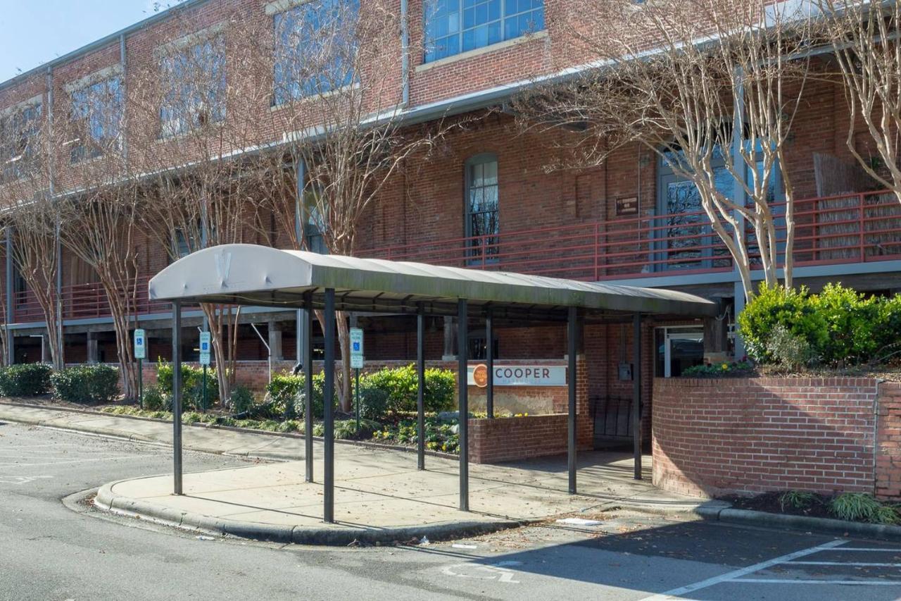 Trifecta Historic Brick 2Br Getaway Superhost Apartment Durham Bagian luar foto